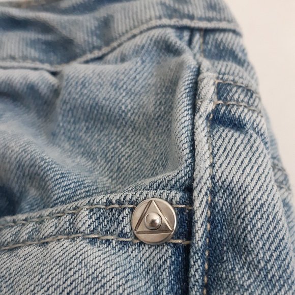 MISSGUIDED Riot US Size 0 Distressed Mom Jeans - Picture 9 of 10